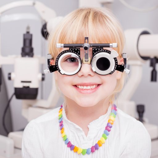 badanie wzroku dla dzieci okulista dziecięcy optyk salon optyczny